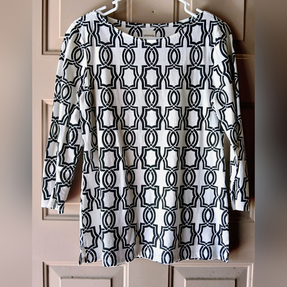 Geometric Black and White Blouse